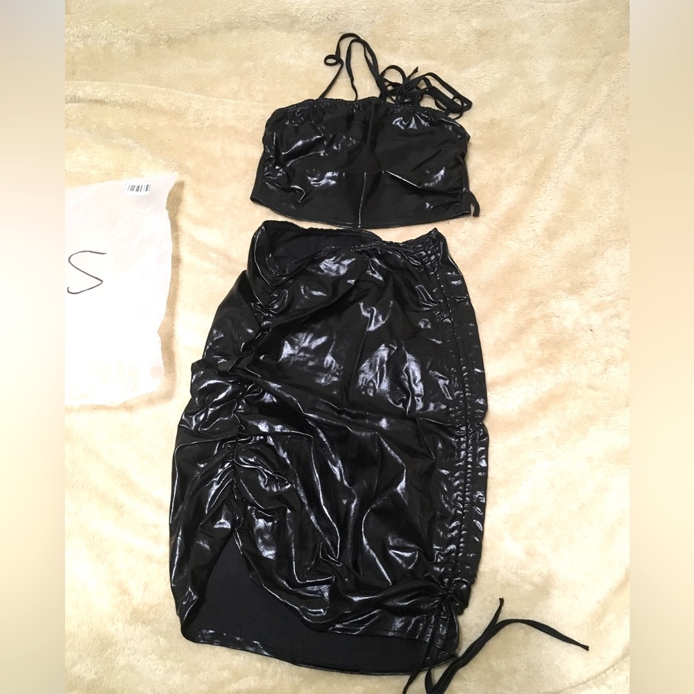Ladies 2 piece sets brand new never worn